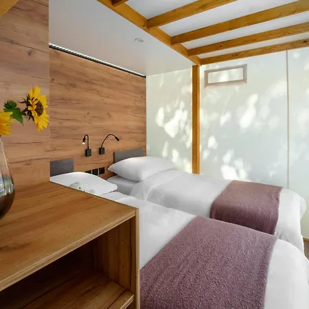 Banki Green Istrian Village - & Glamping Tents Camping Basici