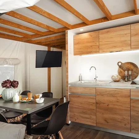 Banki Green Istrian Village - & Glamping Tents * Basici