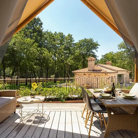 Kamp alanı Banki Green Istrian Village - & Glamping Tents