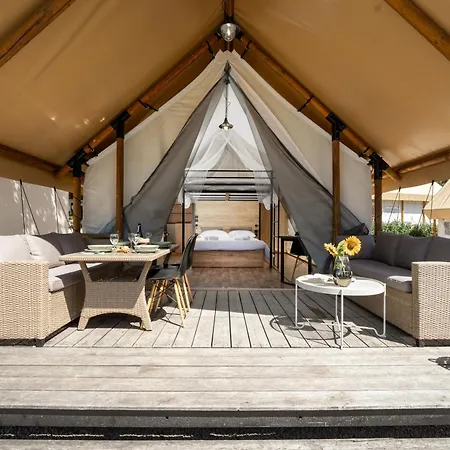 Kamp alanı Banki Green Istrian Village - & Glamping Tents